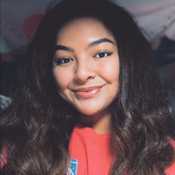 Meet your Posher, Isabel - Picture 1 of 1